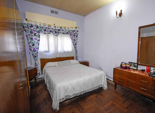 Casa 4 Ambientes En Venta, Monte Grande