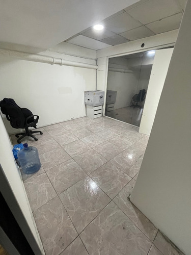 Imagen 9 de 13 de Local 670 M2 En Subsuelo, 35 M2 Oficina Entrepiso, Oport!!!!