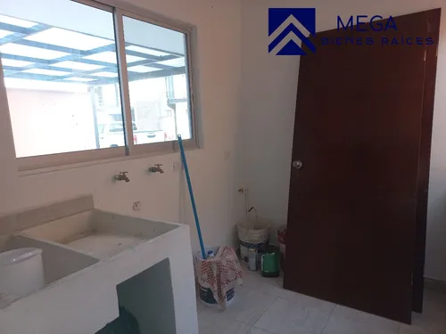 Casa En Venta En Fracc. Los Nogales Residencial Durango