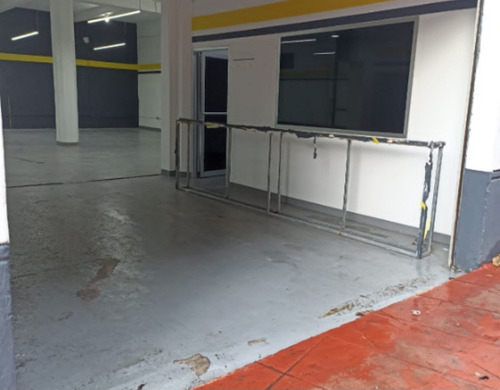 Imagen 1 de 6 de Local Comercial En Gascue