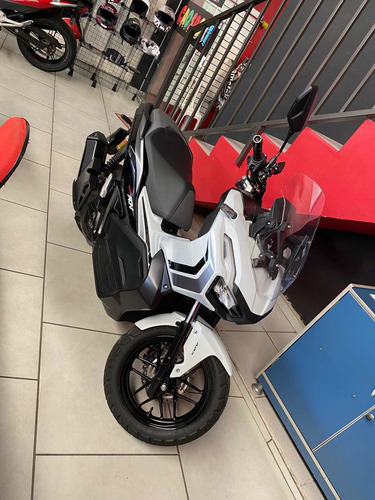 Imagem 5 de 8 de Honda Pcx 150 Sport - 2019