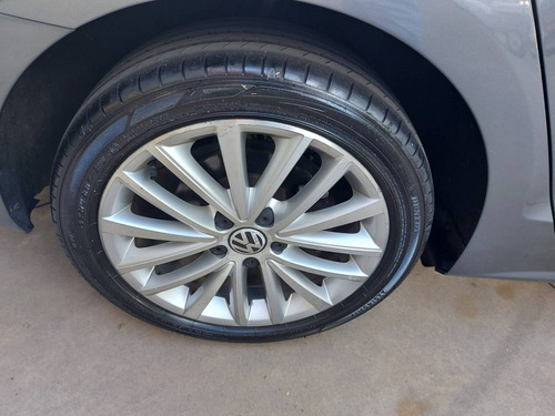 Volkswagen Jetta 2.0 Tsi Highline 200cv Gasolina 4p