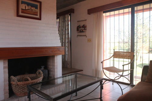 Imagen 4 de 14 de Casa 3 Dormitorios Y 2 Baños