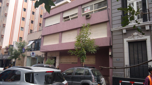 Depto. En Venta De Tres Dormitorios Mas Escritorio Sobre Rondeau 264