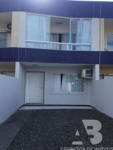 Imagem 1 de 26 de Sobrado Mobiliado, 02 Suítes, Churrasqueira A Carvão, 02 Vagas De Garagem Privativas, Centro, Balneário Camboriú, Sc. - Ca00037 - 69803992