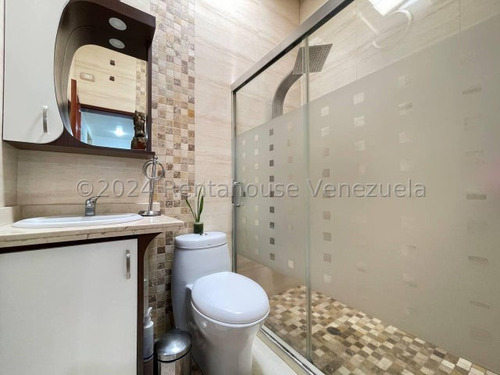 Hermosa Casa En Venta Urb Villas Del Centro Sector Ferinachi La Morita I 25-15171 Hc