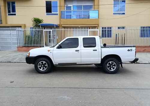 Mecánica 4x2 Gasolina Motor 2.4