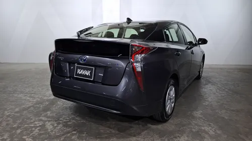 Toyota Prius 1.8 HYBRID BASE