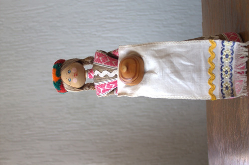 Figurín Tradicional Ruso. Muñeca Cocinera De Madera. 