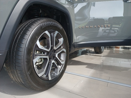 Imagen 12 de 18 de Jeep Commander Limited Fmd