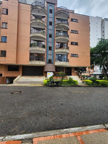 Apartamento En Arriendo En Bucaramanga El Prado. Cod 112711