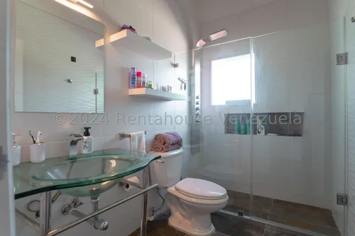 Casa En Venta En Los Naranjos