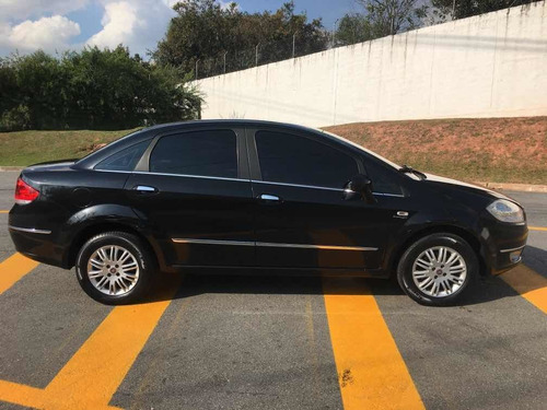 Fiat Linea 2013 1.8 16v Essence Flex Dualogic 4p
