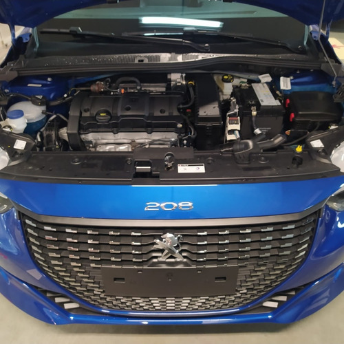 Imagen 10 de 18 de Peugeot 208 1.6l Allure 2022