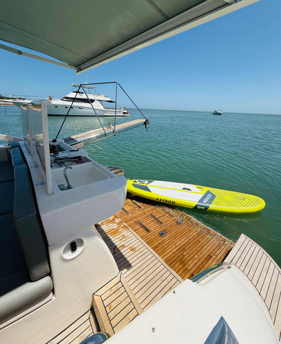 Azimut 52 Extra Full Refit 2014 Volvo Penta D12-675hp