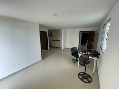 Imagen 16 de 30 de Se Vende Edifico De Tres Pisos Barrio Los Andes