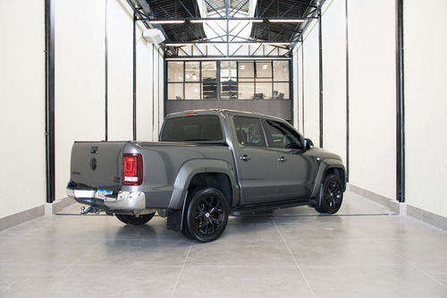 Imagem 2 de 20 de Volkswagen Amarok 2.0 Highline Extreme Cab. Dupla 4x4 4p