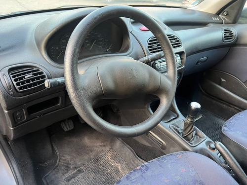 Peugeot 206 1.6 Xr Premium