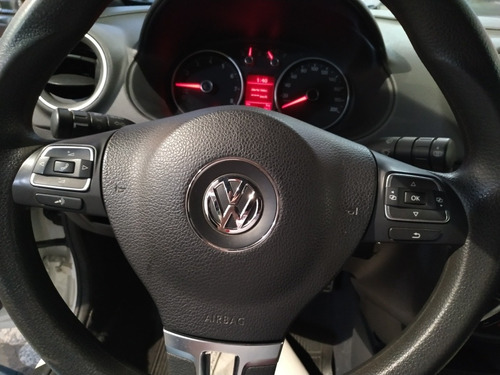 Volkswagen Voyage 1.0 Seleção Tec Total Flex 4p 2014