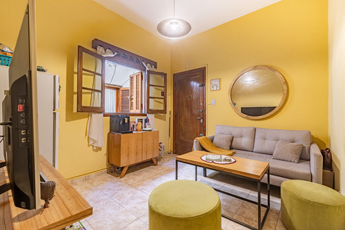 Ph - Venta - 2 Ambientes - Boedo - Expensas Bajas - Primer Piso - Terraza Uso Común