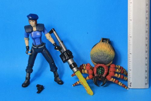 Jill Valentine & Web Spinner Resident Evil Toybiz (Usado)