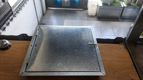 Imagen 2 de 5 de Puertas De Inspección (chapa Galvanizada)