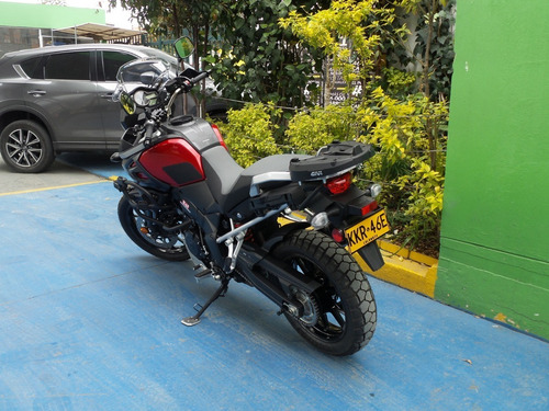 Suzuki V-strom 1000