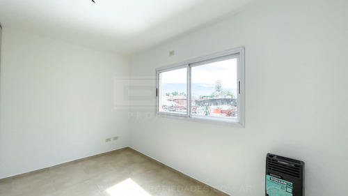 Triplex 2 Dormitorios Venta - Olivos-maipu/uzal