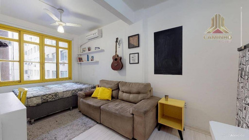 Imagem 1 de 12 de Apartamento De Um Dormitório, Estilo Jk Ao Lado Do Hotel Plaza Em Porto Alegre - Ap3871