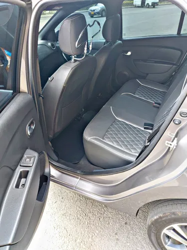 Renault Logan 1.6 Privilege / Intens