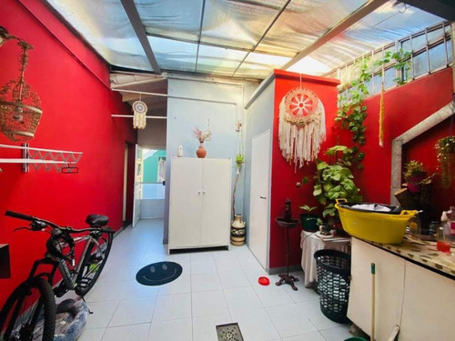 Imagen 6 de 13 de Chalet En Venta Cond En Castelar Sur