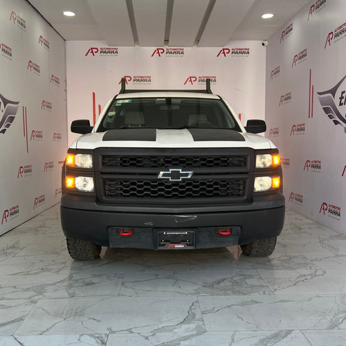Chevrolet Silverado 2500 CAB-REGULAR 4X2
