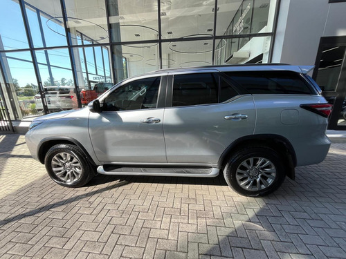 Toyota SW4 2.8 Srx 204Cv 4X4 7As At
