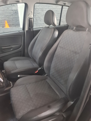 Imagen 7 de 11 de Volkswagen Fox 2013 1.6 Comfortline 5 P
