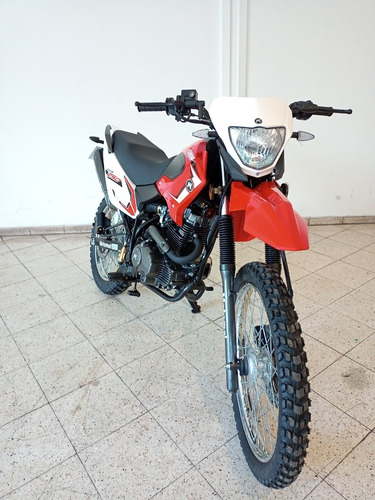 Imagen 2 de 13 de Motomel Skua 250 M 2021