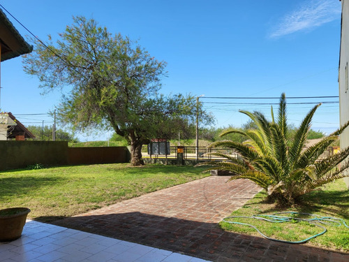 Casa 3 Amb + Departamento 1 Amb F: 6455