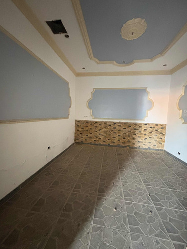 En Venta Amplio Galpón O Depósito