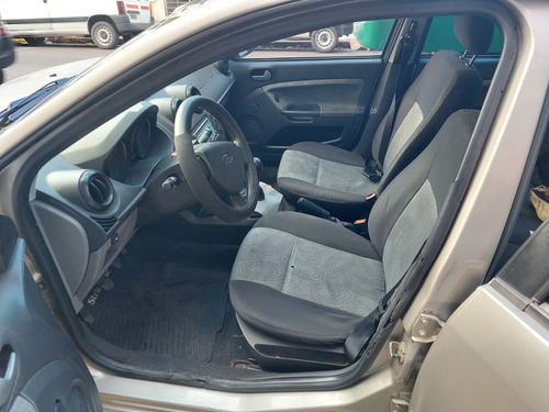 Ford Fiesta 1.6 Max Ambiente Mp3