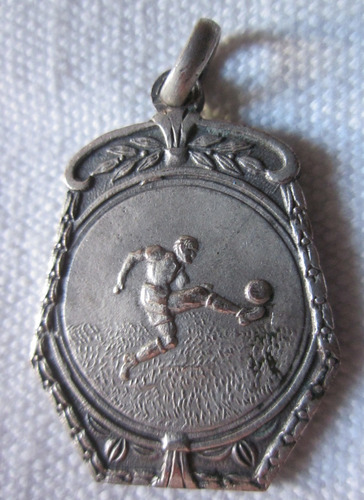 Antigua Medalla De Club Juventud Futbol 1956