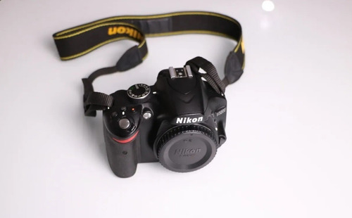 Câmera Fotográfica Nikon D3200 18-55 Vr Kit + 35mm