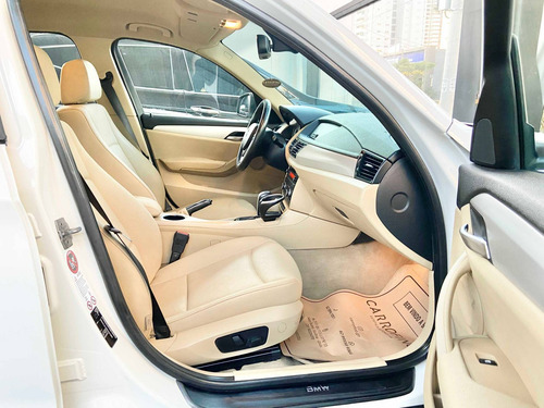 Imagem 8 de 14 de Bmw X1 2.0 16v Gasolina Sdrive18i 4p Automático