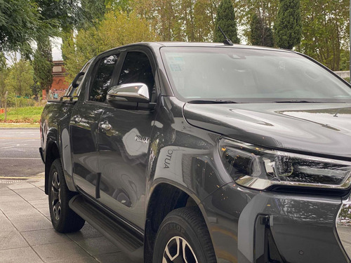 Imagen 8 de 25 de Toyota Hilux 2.8 Cd Srx 177cv 4x4 At 2021 500km