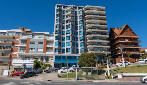 Imagen 2 de 14 de Departamento 5 Ambientes En Venta Zona Varese