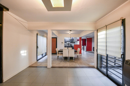 Casa En Venta - Berisso