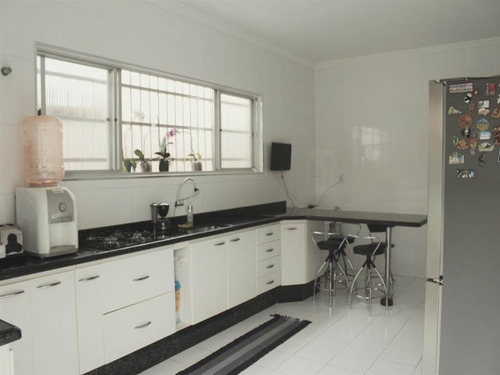Casa Isolada,piscina,edicula,na Imobiliaria Em Praia Grande. - Sil269
