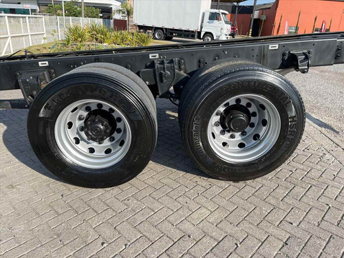 Imagem 5 de 14 de Ford Cargo 2431 6x2 2019 Impecável