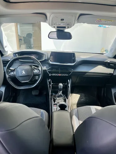 Peugeot 2008 1.2 Puretech Allure Pack