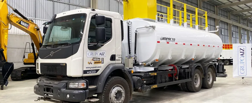 Caminhão Volvo Vmx 290 6x4 Pipa 20.000l Sl Equipamentos