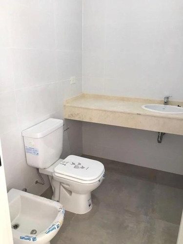 Imagen 9 de 17 de Casa En Venta En Barrio San Sebastian 4 Ambientes A Estrenar | Luis Tagle Al B1600