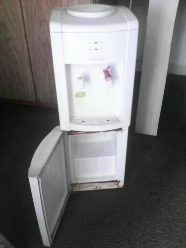 Imagen 1 de 4 de Dispensador De Agua Usado Frío Y Caliente Marca Primium 
